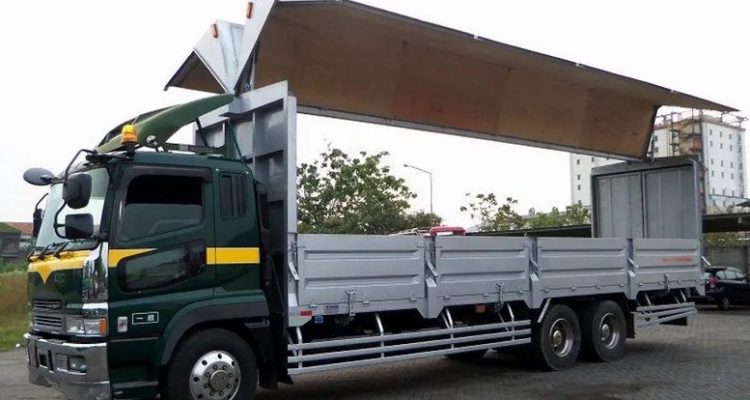 Harga sewa truk besar di Surabaya terupdate