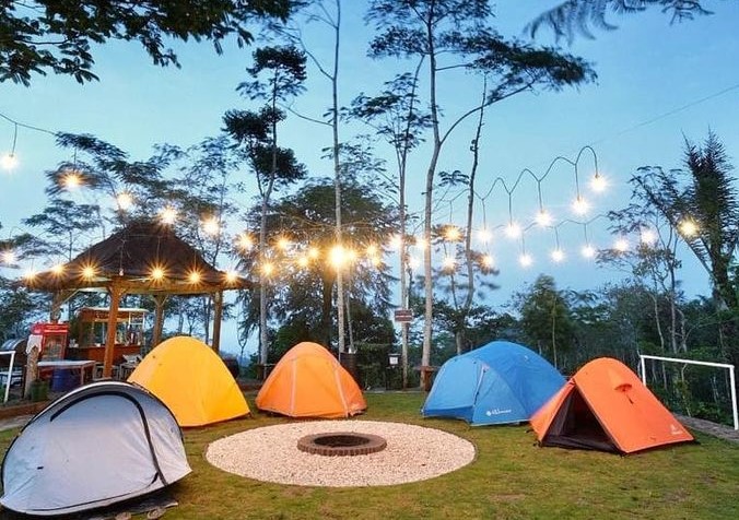 5 Tempat camping di kota Yogyakarta terkini